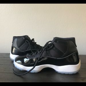 Like new/ Lightly Worn Jordan Space Jam 2016